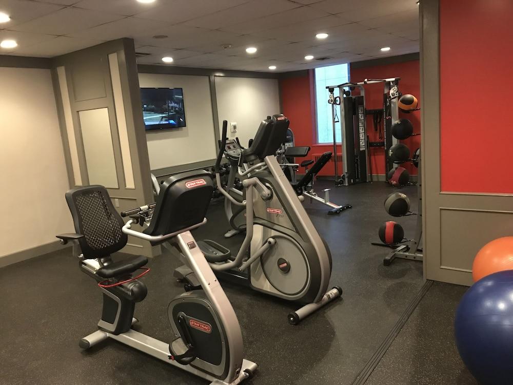 Ramada Plaza By Wyndham Calgary Downtown Hotel Ngoại thất bức ảnh