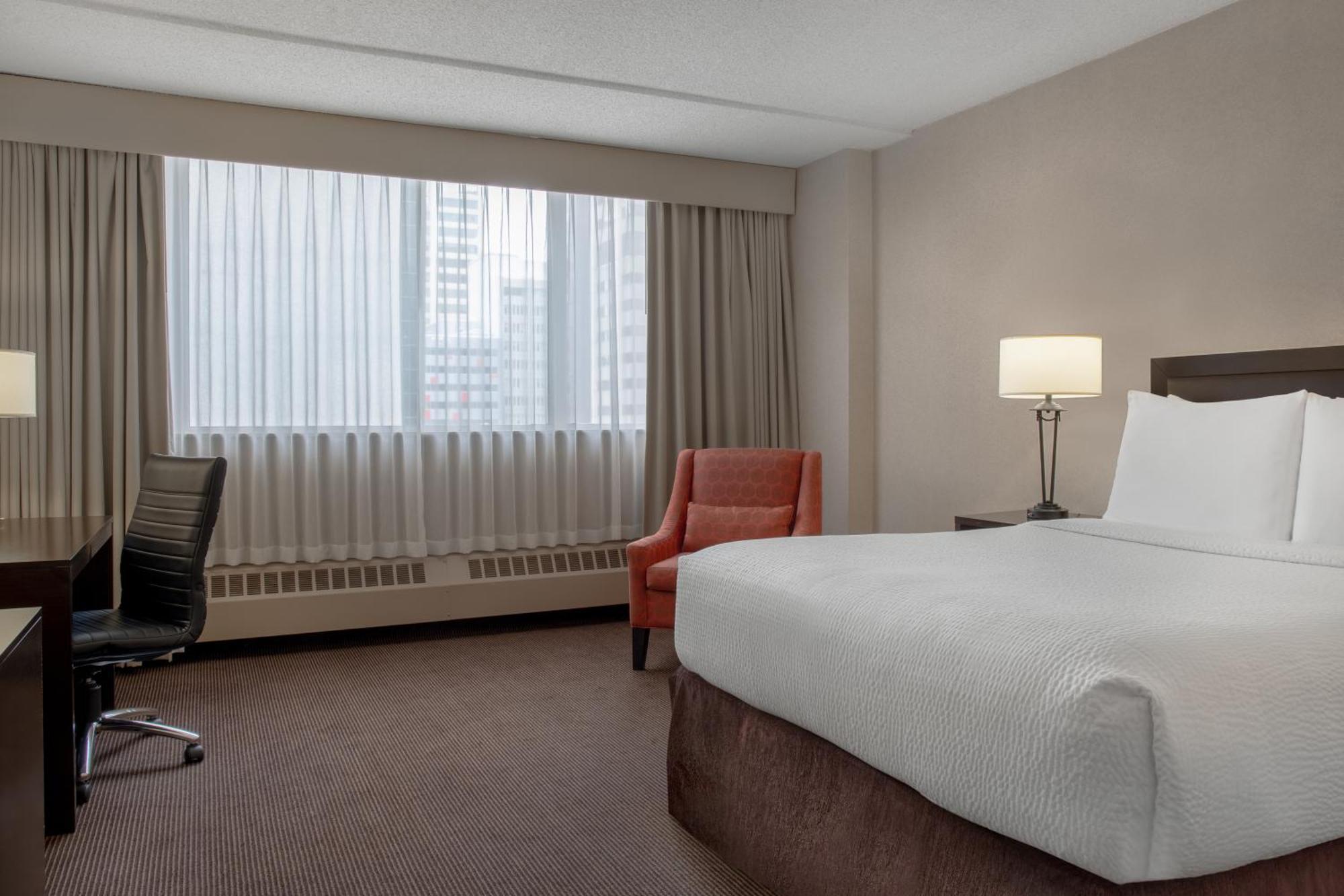 Ramada Plaza By Wyndham Calgary Downtown Hotel Ngoại thất bức ảnh