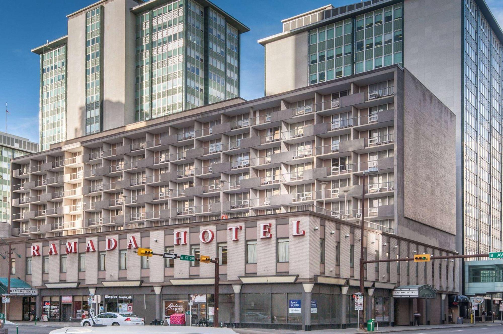 Ramada Plaza By Wyndham Calgary Downtown Hotel Ngoại thất bức ảnh