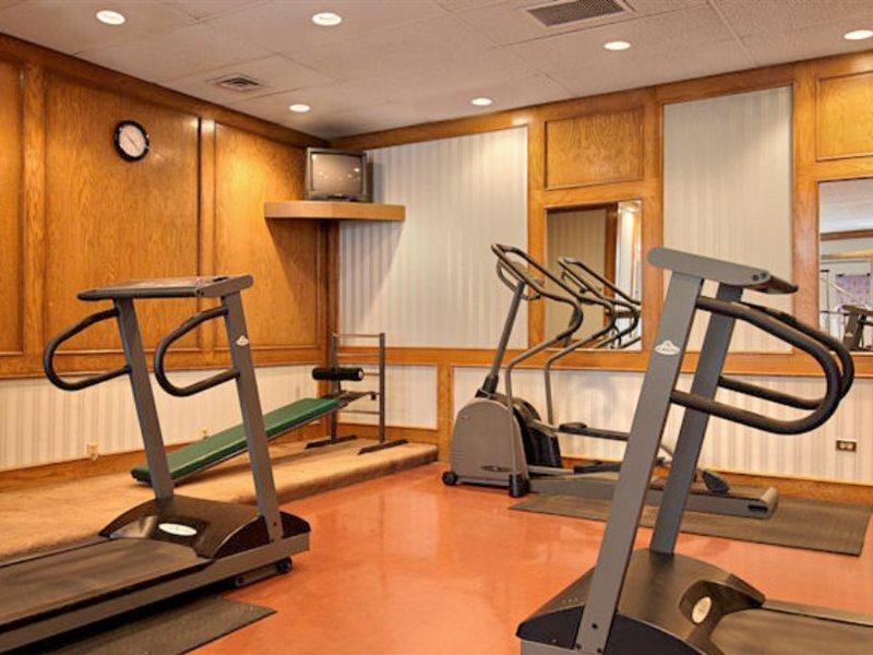 Ramada Plaza By Wyndham Calgary Downtown Hotel Ngoại thất bức ảnh